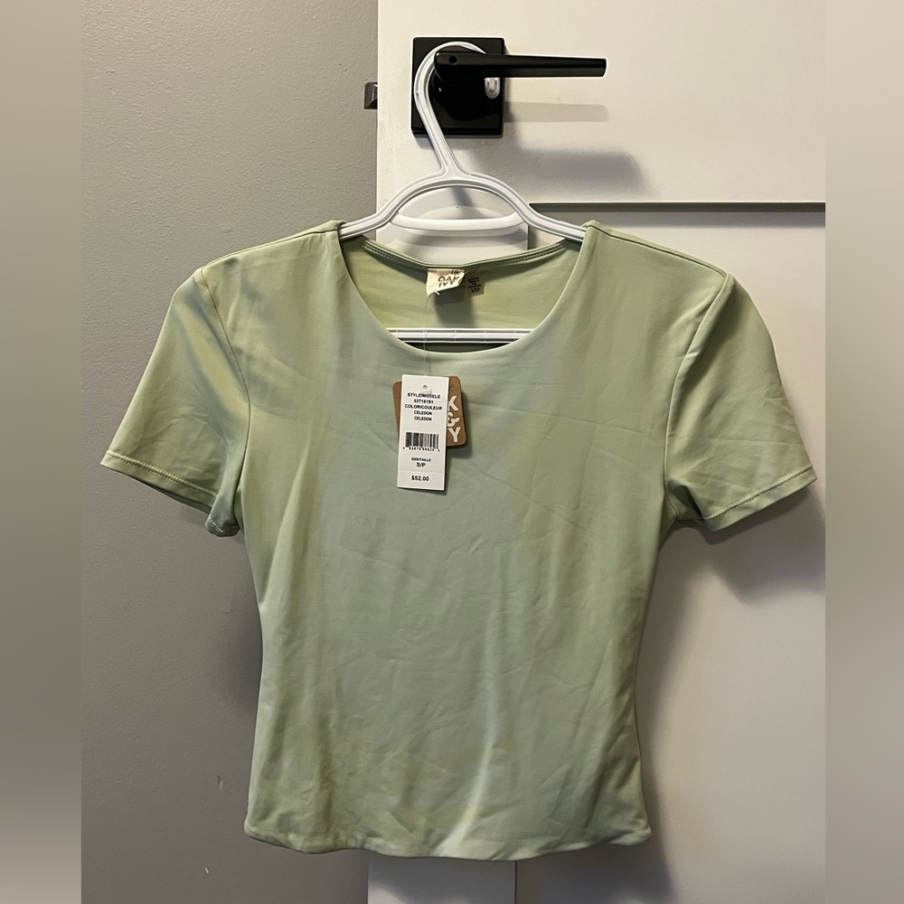 Women's Mint Cropped Tee